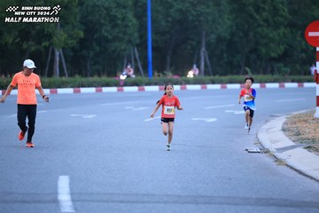 BINH DUONG NEW CITY HALF MARATHON 2024 - Ảnh #1726117