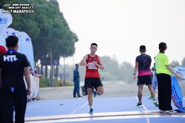 BINH DUONG NEW CITY HALF MARATHON 2024 - Ảnh #1770943