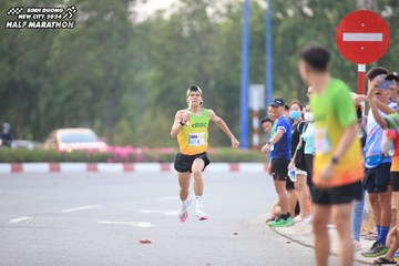 BINH DUONG NEW CITY HALF MARATHON 2024 - Ảnh #1736433