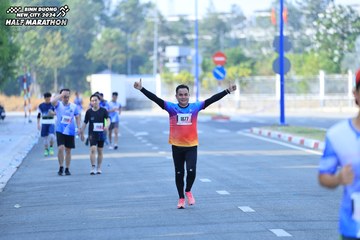 BINH DUONG NEW CITY HALF MARATHON 2024 - Ảnh #1771241