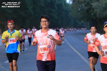 BINH DUONG NEW CITY HALF MARATHON 2024 - Ảnh #1750931