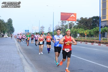 BINH DUONG NEW CITY HALF MARATHON 2024 - Ảnh #1772100