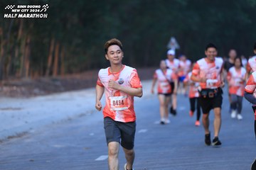 BINH DUONG NEW CITY HALF MARATHON 2024 - Ảnh #1750706