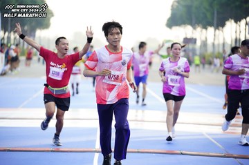 BINH DUONG NEW CITY HALF MARATHON 2024 - Ảnh #1762336