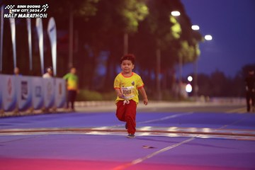 BINH DUONG NEW CITY HALF MARATHON 2024 - Ảnh #1729366