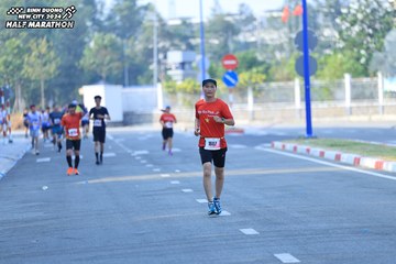 BINH DUONG NEW CITY HALF MARATHON 2024 - Ảnh #1768916