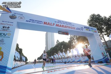 BINH DUONG NEW CITY HALF MARATHON 2024 - Ảnh #1819995