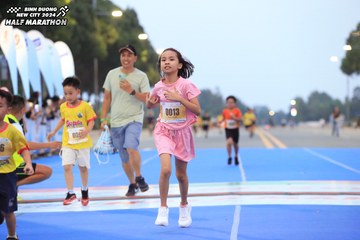 BINH DUONG NEW CITY HALF MARATHON 2024 - Ảnh #1727549