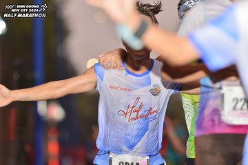 BINH DUONG NEW CITY HALF MARATHON 2024 - Ảnh #1741004