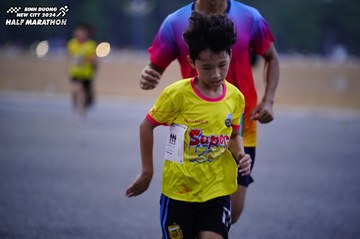 BINH DUONG NEW CITY HALF MARATHON 2024 - Ảnh #1725137