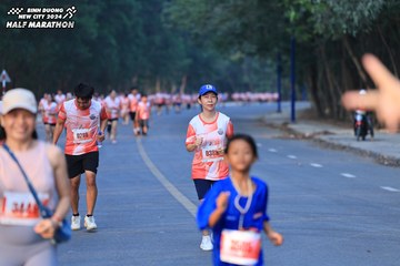 BINH DUONG NEW CITY HALF MARATHON 2024 - Ảnh #1772446