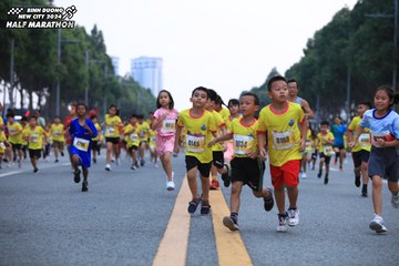 BINH DUONG NEW CITY HALF MARATHON 2024 - Ảnh #1727745