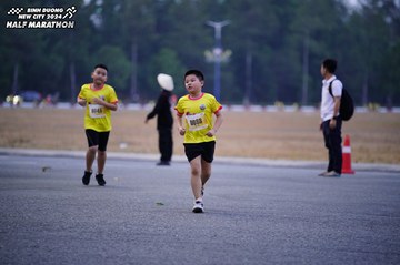 BINH DUONG NEW CITY HALF MARATHON 2024 - Ảnh #1725151