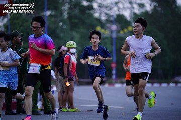 BINH DUONG NEW CITY HALF MARATHON 2024 - Ảnh #1724498