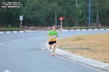 BINH DUONG NEW CITY HALF MARATHON 2024 - Ảnh #1735148