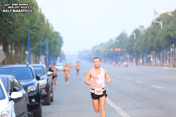 BINH DUONG NEW CITY HALF MARATHON 2024 - Ảnh #1739611