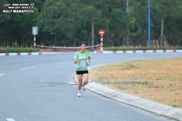 BINH DUONG NEW CITY HALF MARATHON 2024 - Ảnh #1735188