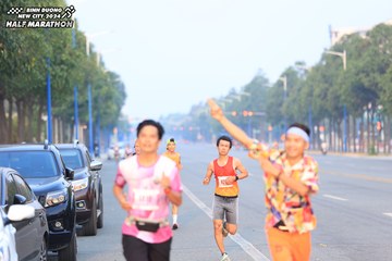 BINH DUONG NEW CITY HALF MARATHON 2024 - Ảnh #1739624