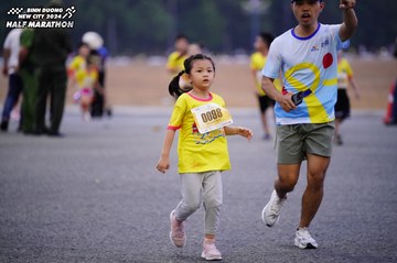 BINH DUONG NEW CITY HALF MARATHON 2024 - Ảnh #1725613