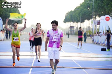 BINH DUONG NEW CITY HALF MARATHON 2024 - Ảnh #1758306