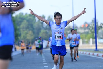 BINH DUONG NEW CITY HALF MARATHON 2024 - Ảnh #1766315