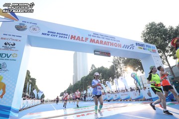 BINH DUONG NEW CITY HALF MARATHON 2024 - Ảnh #1820758