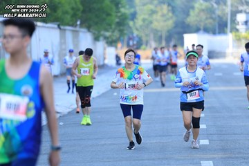 BINH DUONG NEW CITY HALF MARATHON 2024 - Ảnh #1770346