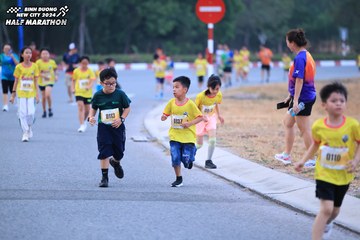 BINH DUONG NEW CITY HALF MARATHON 2024 - Ảnh #1726453