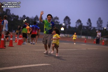 BINH DUONG NEW CITY HALF MARATHON 2024 - Ảnh #1728441