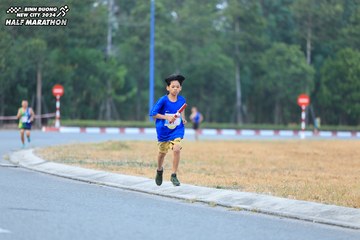 BINH DUONG NEW CITY HALF MARATHON 2024 - Ảnh #1735773