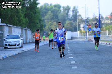 BINH DUONG NEW CITY HALF MARATHON 2024 - Ảnh #1776256