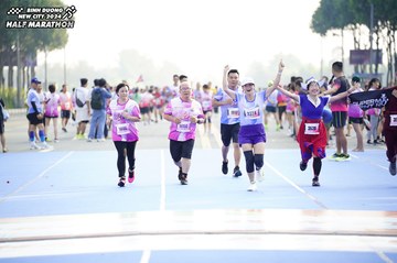 BINH DUONG NEW CITY HALF MARATHON 2024 - Ảnh #1761139