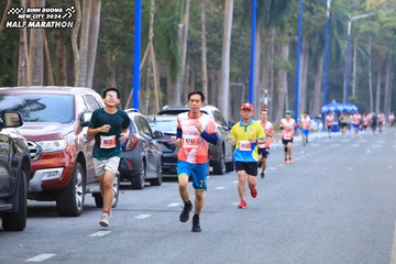 BINH DUONG NEW CITY HALF MARATHON 2024 - Ảnh #1756148