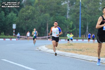 BINH DUONG NEW CITY HALF MARATHON 2024 - Ảnh #1735700