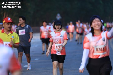 BINH DUONG NEW CITY HALF MARATHON 2024 - Ảnh #1772012