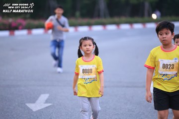 BINH DUONG NEW CITY HALF MARATHON 2024 - Ảnh #1726798
