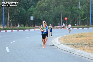 BINH DUONG NEW CITY HALF MARATHON 2024 - Ảnh #1735195