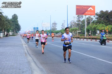 BINH DUONG NEW CITY HALF MARATHON 2024 - Ảnh #1772384