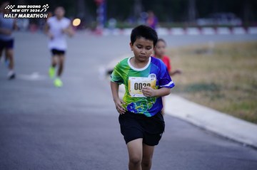BINH DUONG NEW CITY HALF MARATHON 2024 - Ảnh #1724580