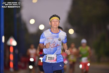 BINH DUONG NEW CITY HALF MARATHON 2024 - Ảnh #1756343