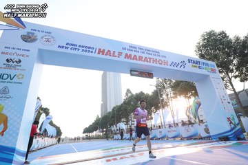 BINH DUONG NEW CITY HALF MARATHON 2024 - Ảnh #1819534