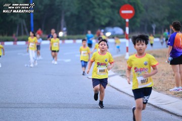 BINH DUONG NEW CITY HALF MARATHON 2024 - Ảnh #1726446