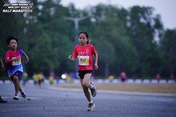 BINH DUONG NEW CITY HALF MARATHON 2024 - Ảnh #1725039