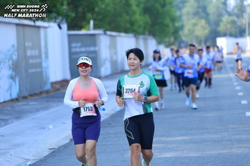 BINH DUONG NEW CITY HALF MARATHON 2024 - Ảnh #1770748