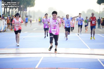 BINH DUONG NEW CITY HALF MARATHON 2024 - Ảnh #1763169