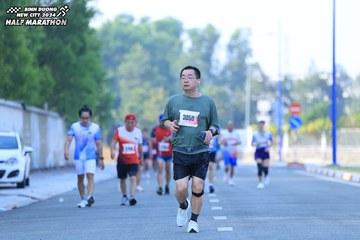 BINH DUONG NEW CITY HALF MARATHON 2024 - Ảnh #1767048
