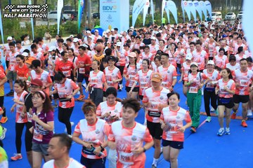 BINH DUONG NEW CITY HALF MARATHON 2024 - Ảnh #1738458