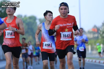BINH DUONG NEW CITY HALF MARATHON 2024 - Ảnh #1776153