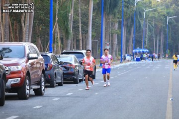BINH DUONG NEW CITY HALF MARATHON 2024 - Ảnh #1756085