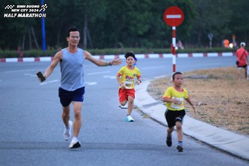 BINH DUONG NEW CITY HALF MARATHON 2024 - Ảnh #1726113